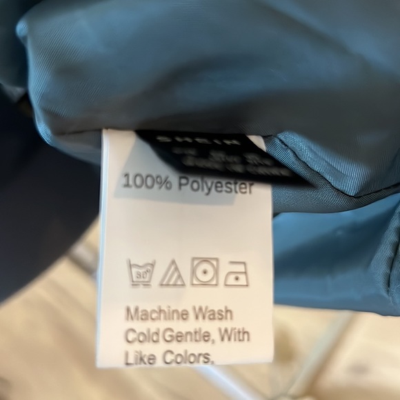 ⚡️NWOT⚡️SHEIN Green Solid Button-Up Puffer Coat - Size Women’s Large - Picture 10 of 10